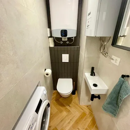 Apartman Gg Art Iii